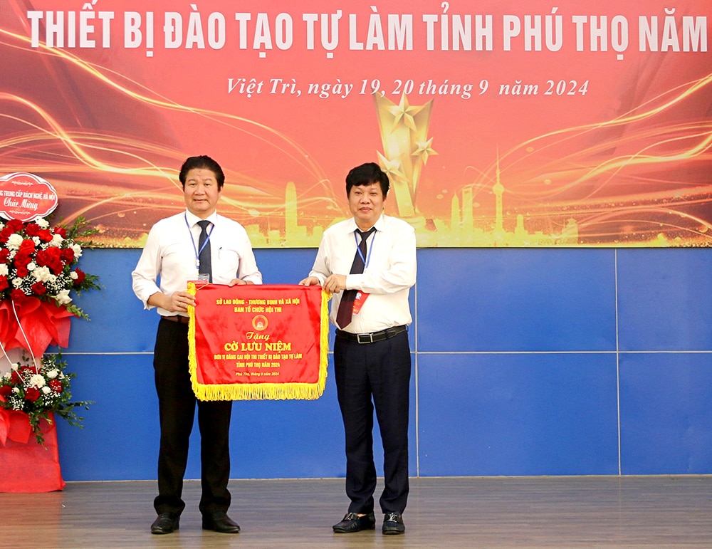 Hội thi thiết bị đào tạo tự làm năm 2024