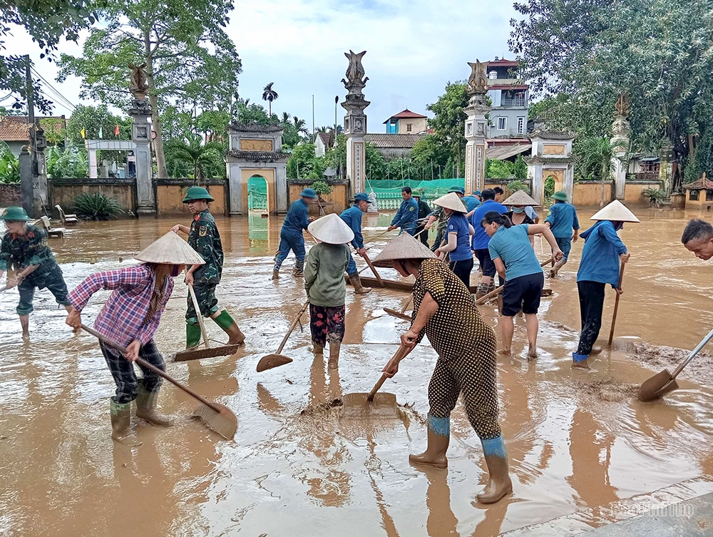 Cẩm Khê khắc phục hậu quả sau lũ