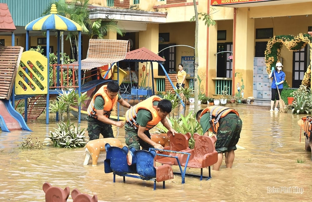 Phú Thọ khẩn trương khắc phục hậu quả sau bão lũ