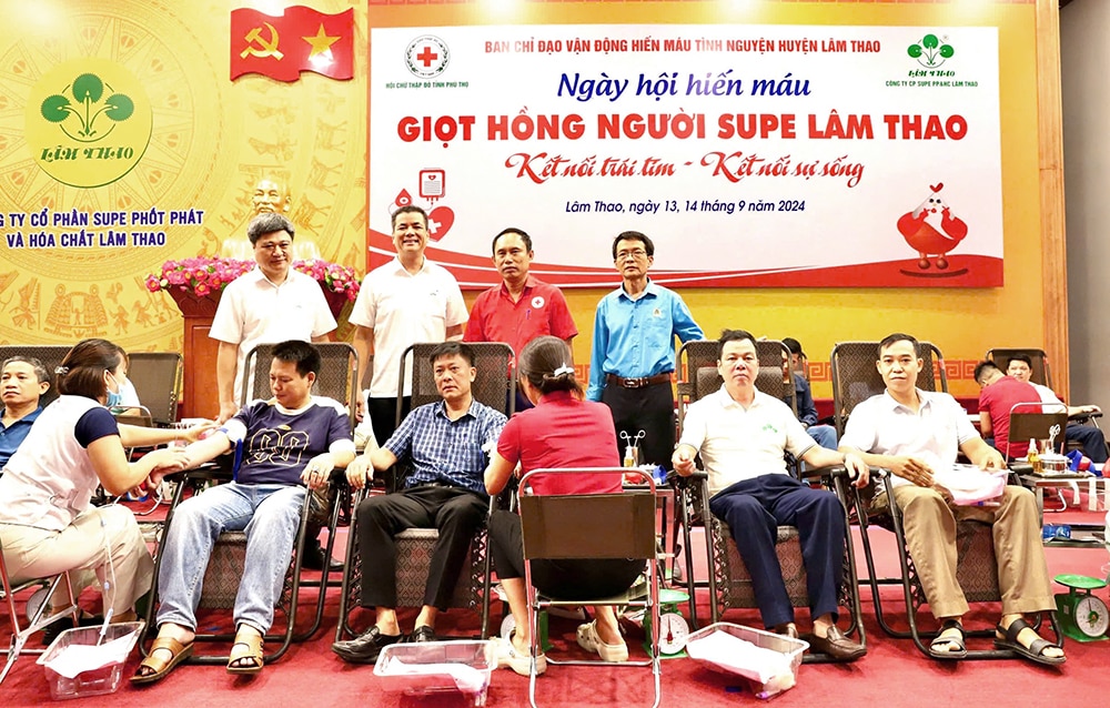 Ngày hội hiến máu “Giọt hồng người Supe Lâm Thao”