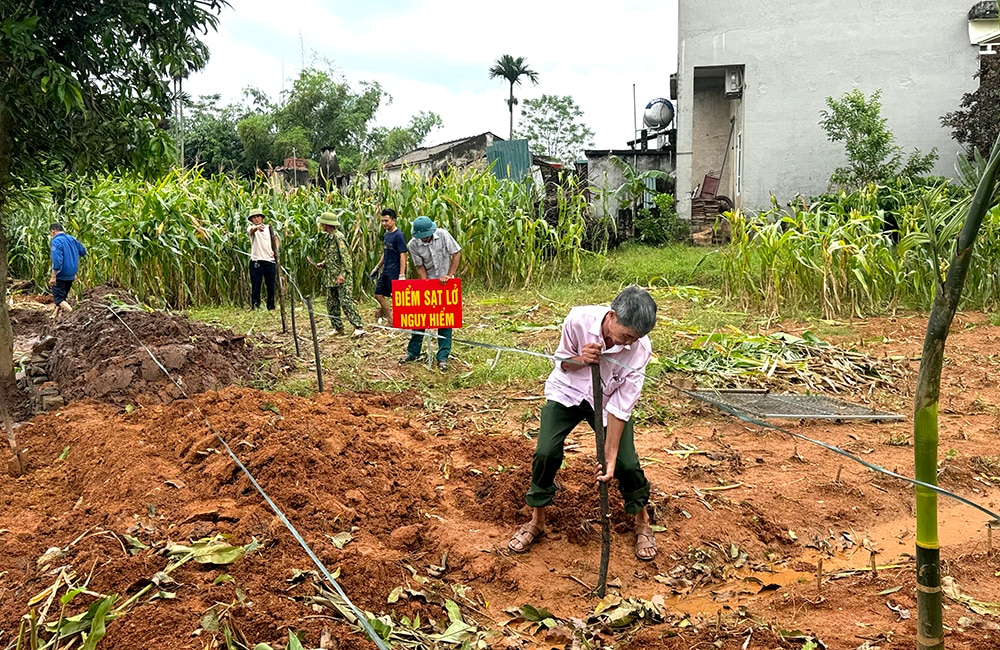 Nỗi lo bờ vở sông sạt lở mạnh