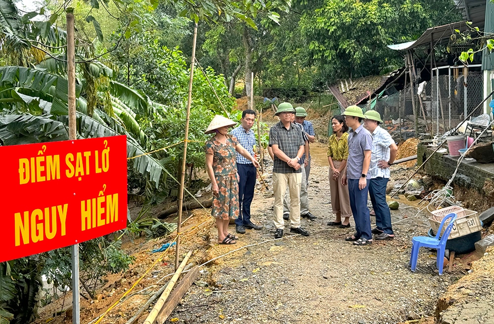 Nỗi lo bờ vở sông sạt lở mạnh