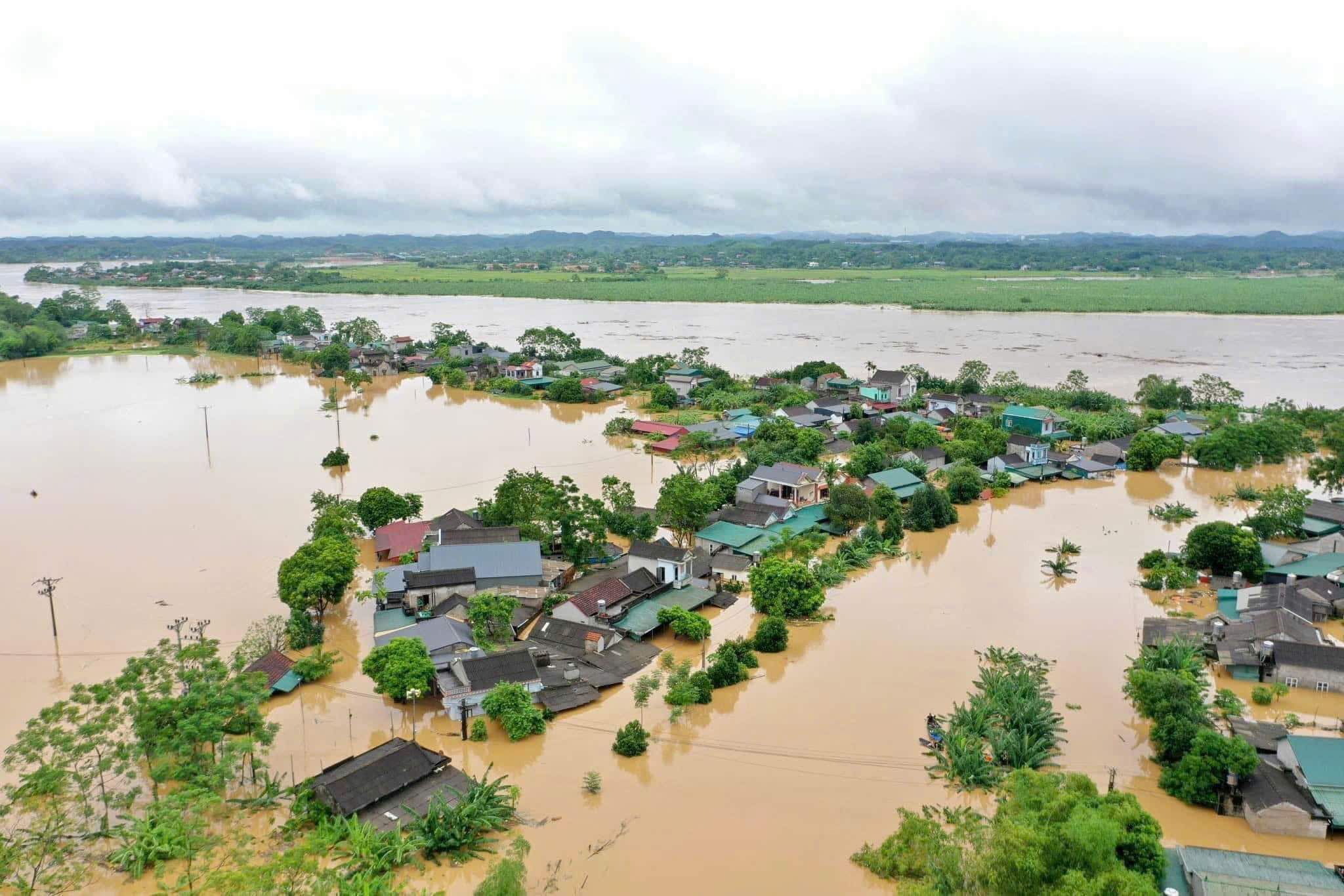 Người dân Đất Tổ hướng về Hạ Hoà