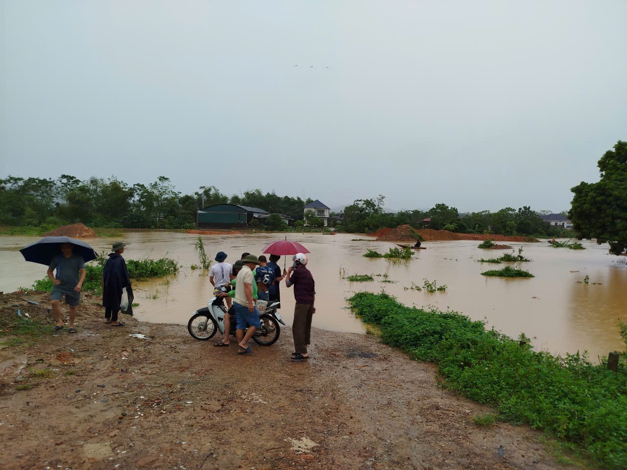 Đề phòng nước sông Bứa dâng cao trở lại