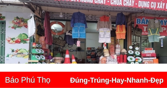 Áo phao cứu hộ “cháy hàng”