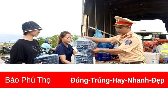 Chung sức, đồng lòng vượt qua lũ dữ