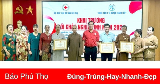 Khai trương “Nồi cháo nghĩa tình”