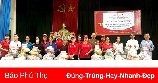 Trao 500 suất quà cứu trợ cho người dân bị ảnh hưởng bởi cơn bão số 3