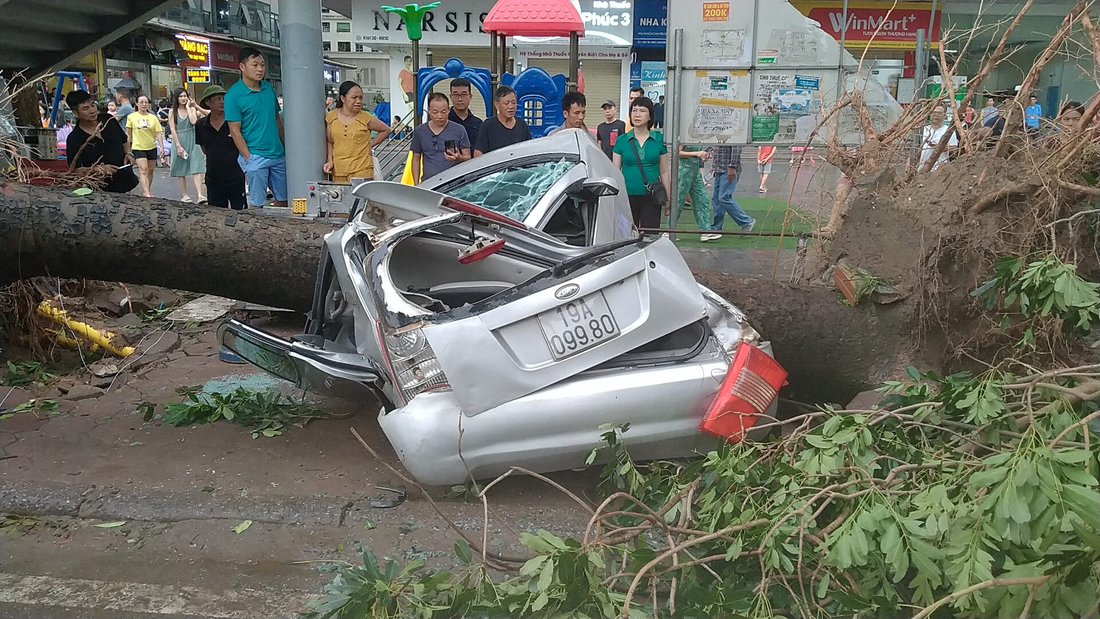 Sau ngày đêm bão số 3 càn quét khủng khiếp: Các tỉnh miền Bắc ngổn ngang chưa từng thấy - Ảnh 1.