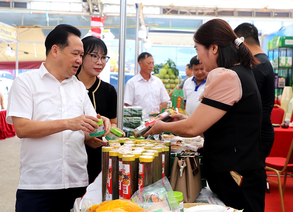 Phú Thọ tham gia 4 gian hàng tại Hội chợ làng nghề lần thứ 20