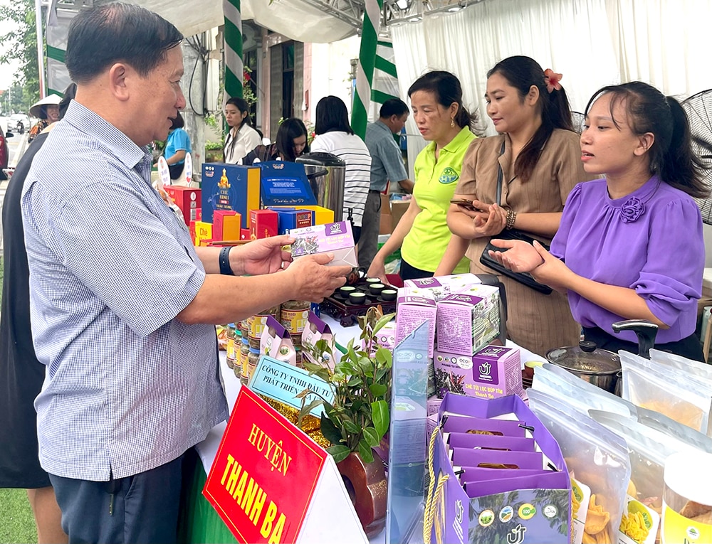 Tạo cơ hội giao thương hàng hóa