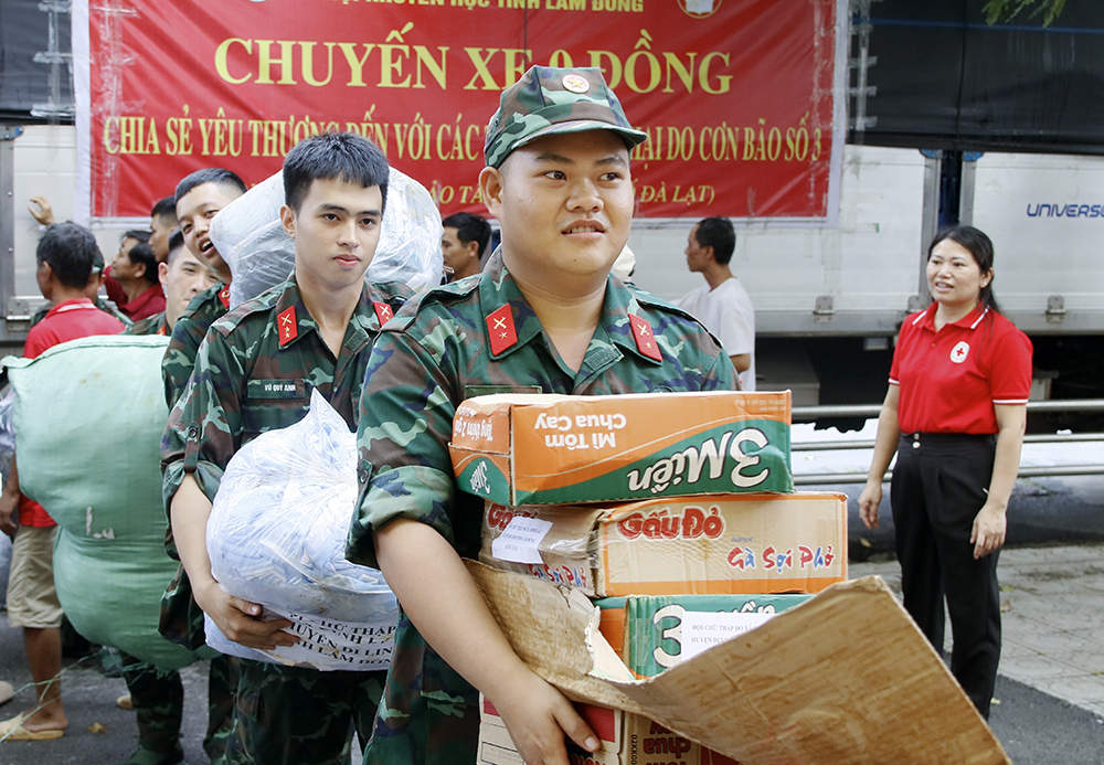 Lan tỏa tinh thần “Tương thân tương ái” giữa thiên tai