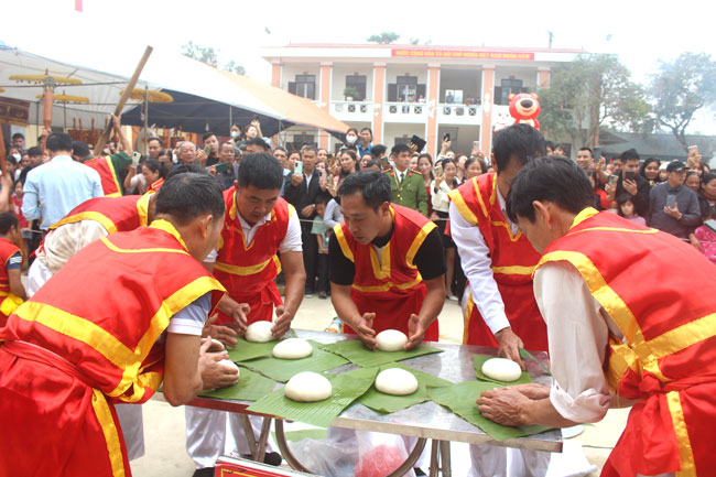 Nghề làm bánh chưng, bánh giầy trên quê hương Đất Tổ