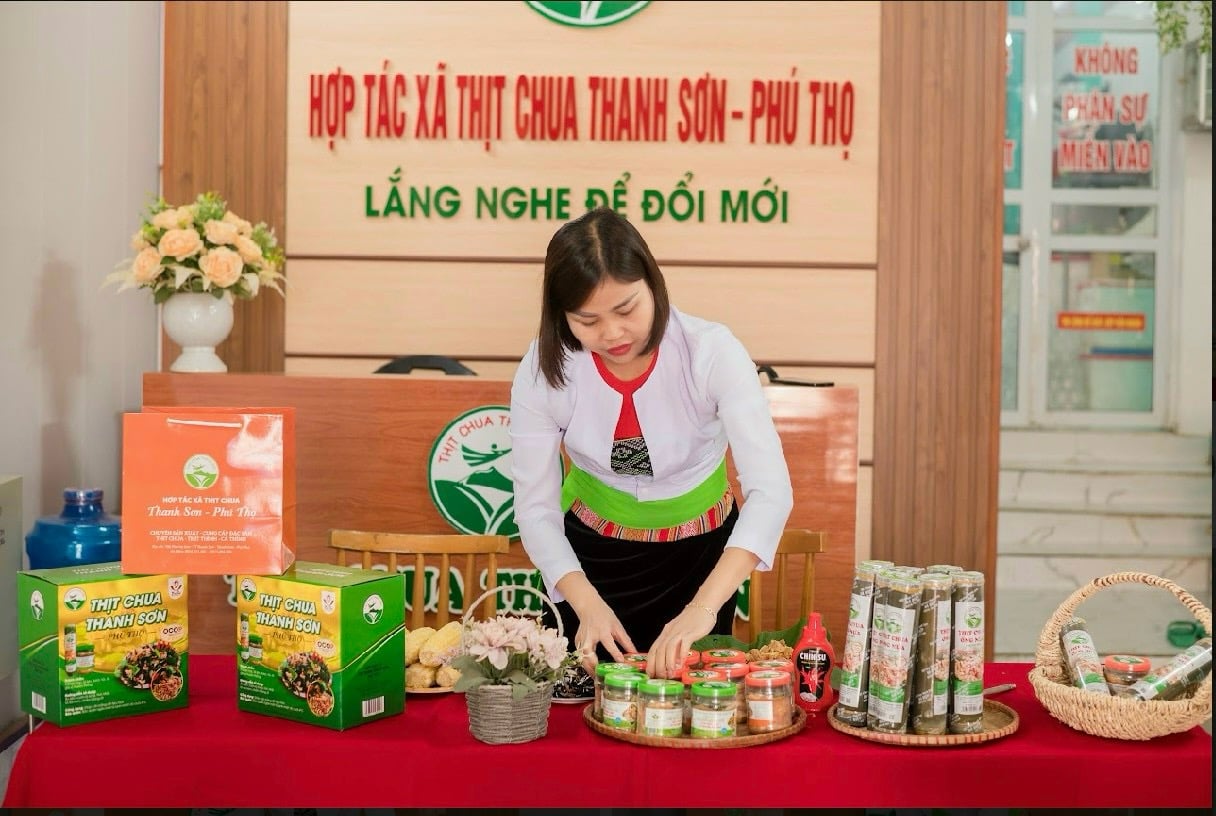 Các hợp tác xã hối hả vào Xuân