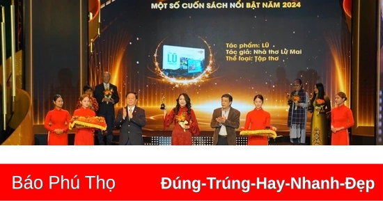 Trường ca “Lũ”, sách điện tử đầu tiên được vinh danh là cuốn sách nổi bật năm 2024