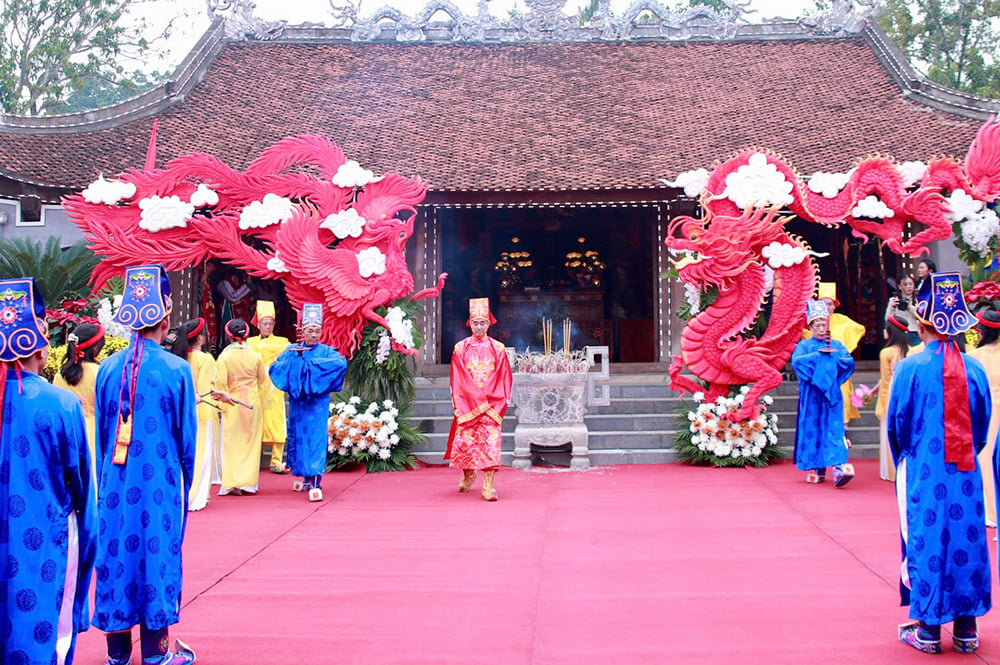 Khai hội Đền Lăng Sương