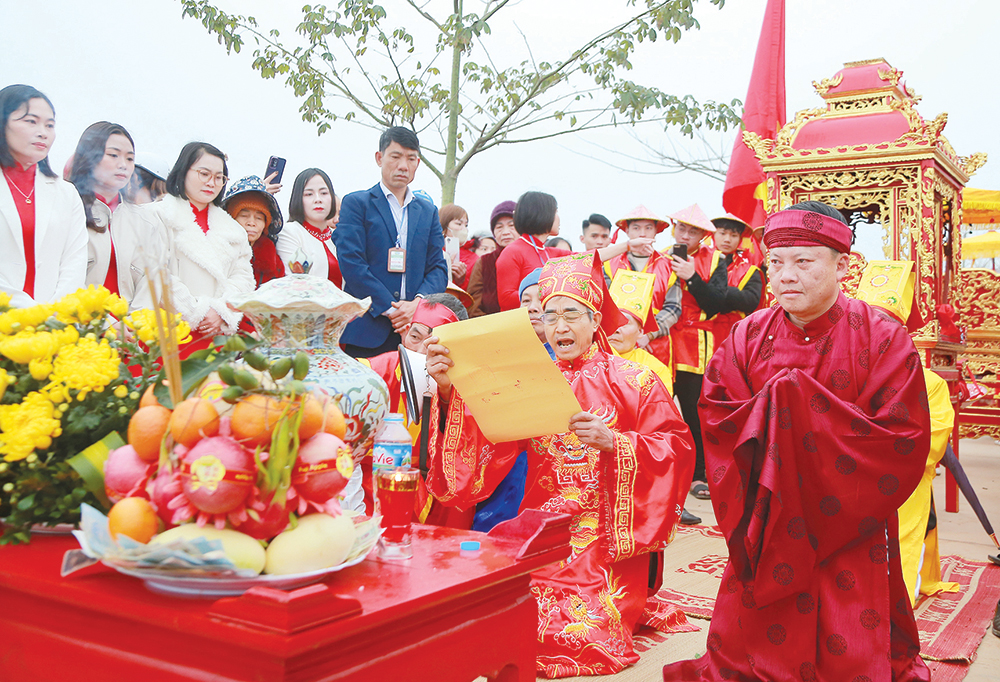 Brilliant Spring Festival of the Ancestral Land