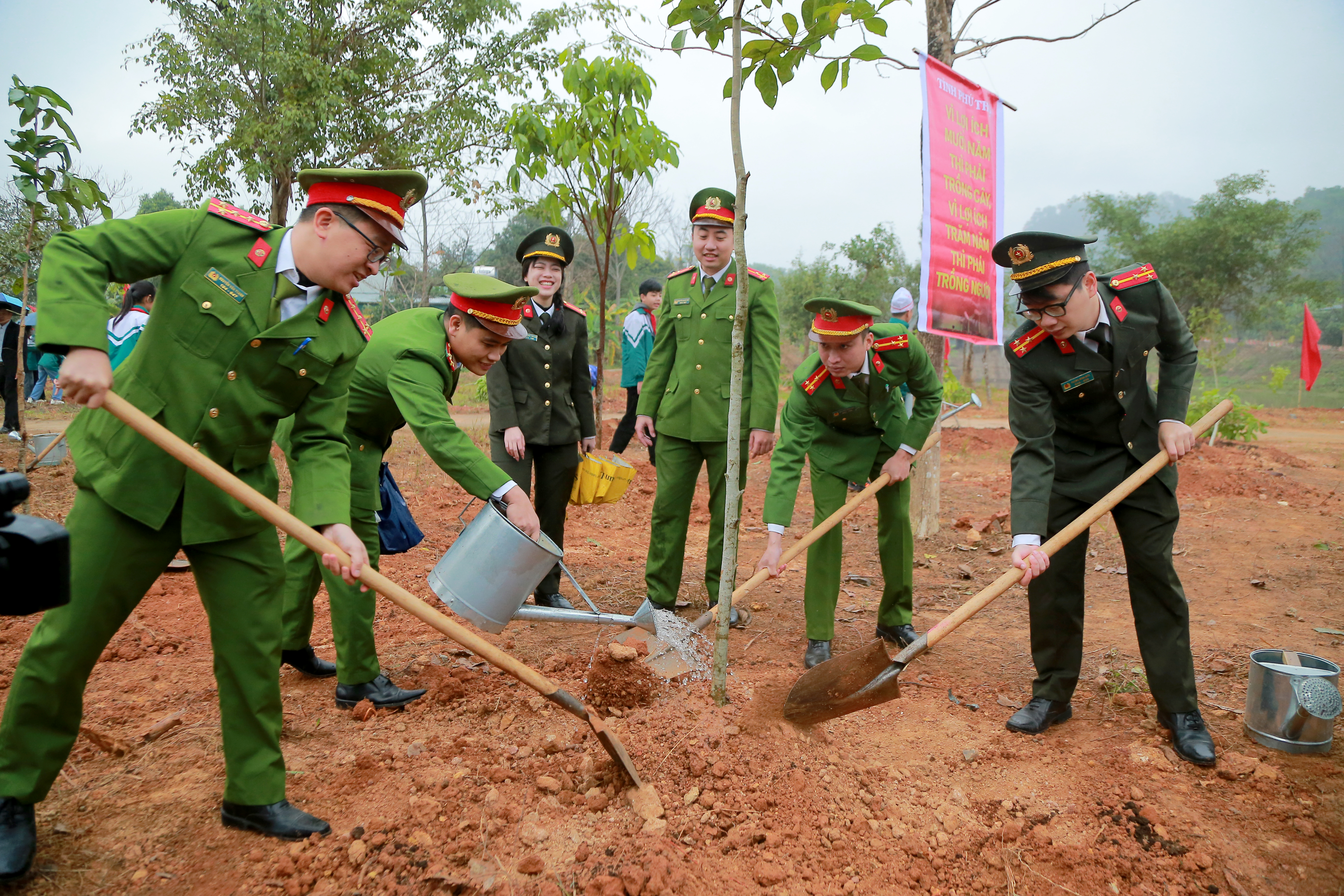 Phú Thọ phát động “Tết trồng cây đời đời nhớ ơn Bác Hồ” Xuân Ất Tỵ