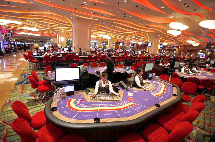 Đề xuất kéo dài thí điểm cho người Việt Nam vào chơi casino  - Ảnh 1.