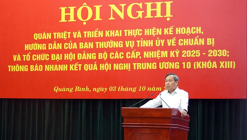 Đồng chí Bí thư Tỉnh ủy phát biểu kết luận tại hội nghị