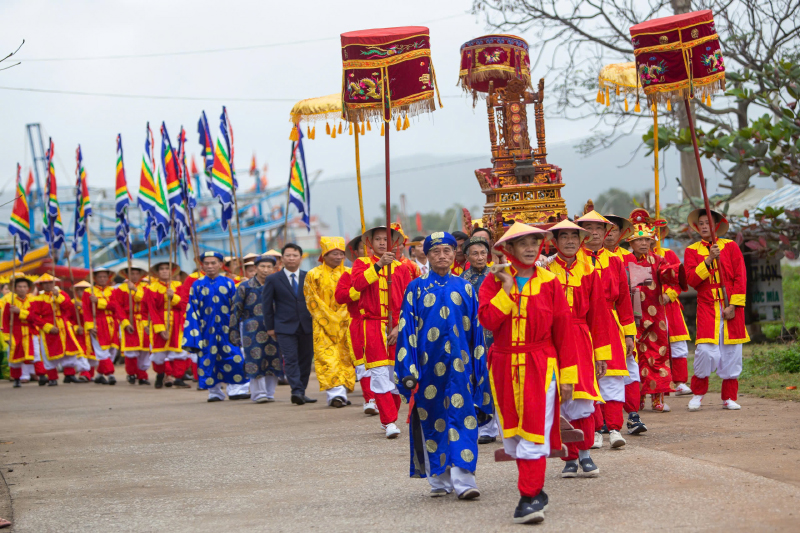 Lễ hội cầu ngư xã Cảnh Dương. Ảnh: Nguyễn Hải