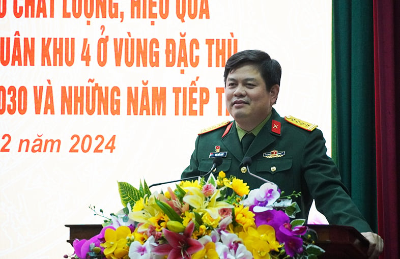 Đại diện Ban chỉ đạo Đề án 2036 - Quân khu 4 phát biểu tại hội nghị.