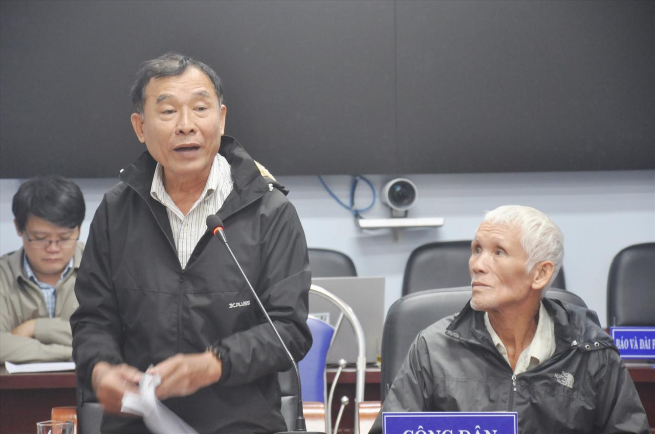 Le représentant autorisé de M. Nguyen Tan Minh a présenté le contenu de la pétition lors de la réception publique. Photo : N.D.