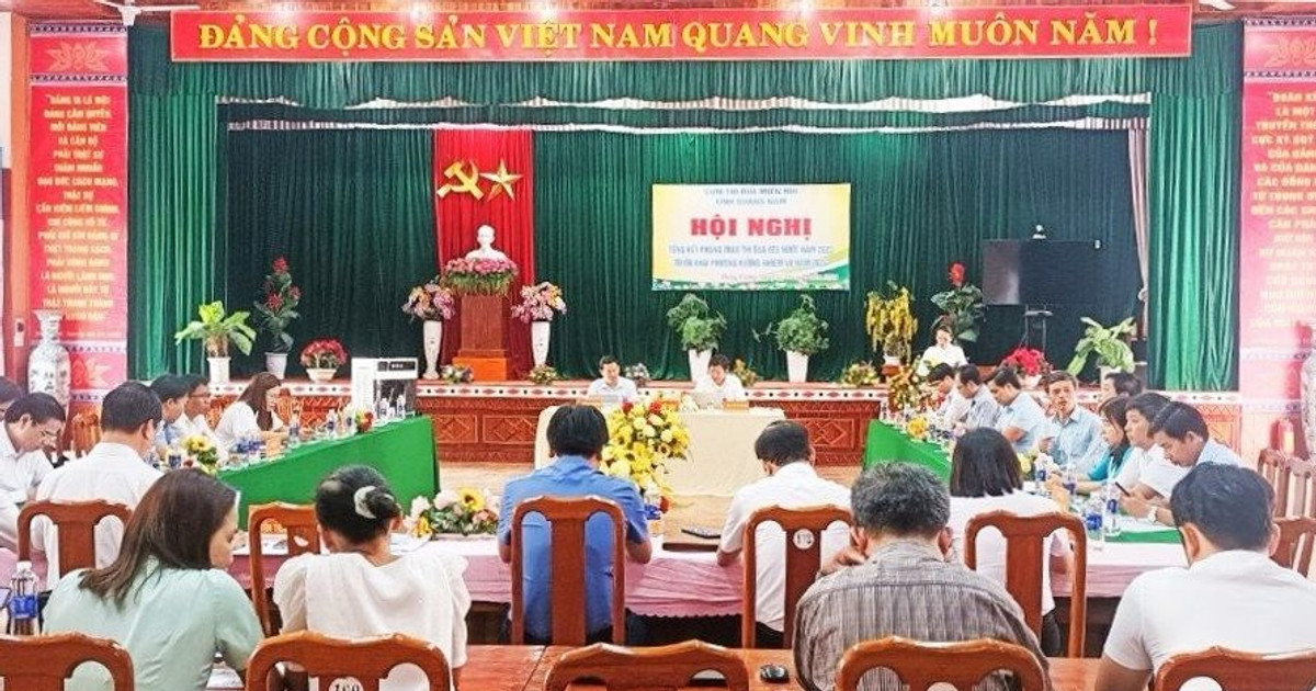 Nam Giang dẫn đầu phong trào thi đua yêu nước