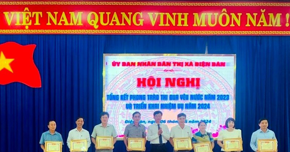 Điện Bàn khen thưởng phong trào thi đua yêu nước