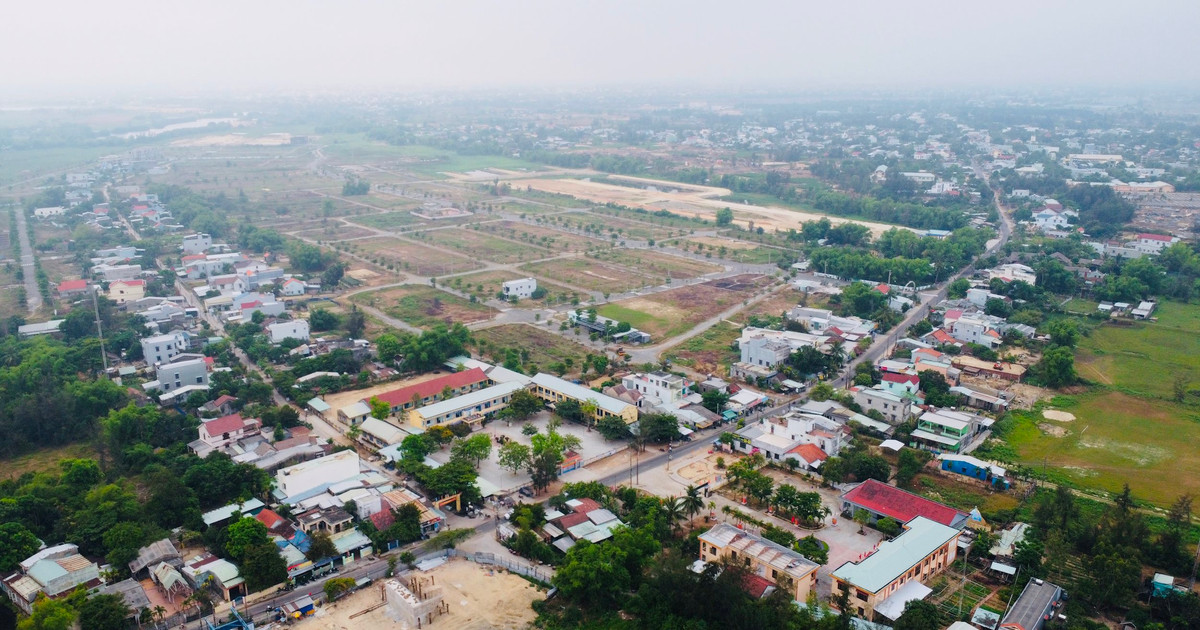 Ajustement de l'avancement de 4 projets d'investissement dans la construction de logements dans la nouvelle zone urbaine de Dien Nam