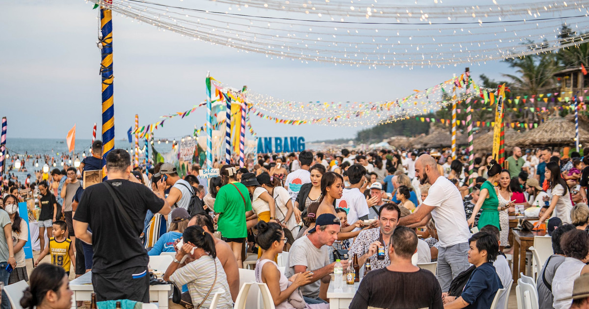 Les entreprises sont occupées pendant la saison des festivals de plage