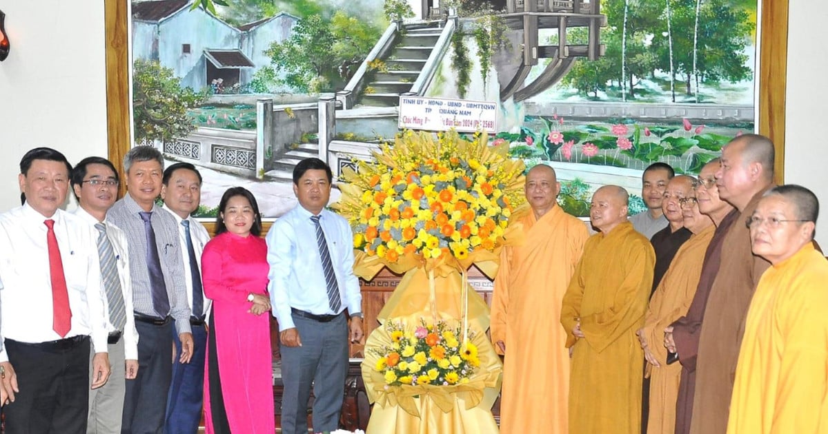 Führer der Provinz Quang Nam gratulieren Buddha zum Geburtstag