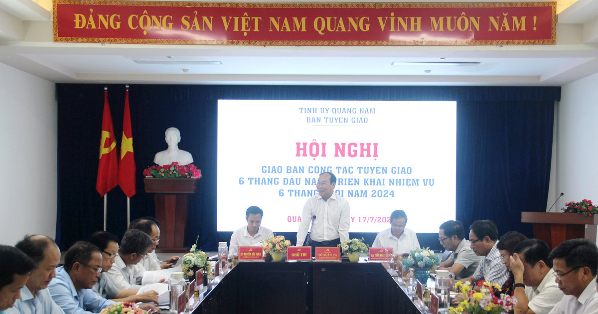 Promoting the tradition of "leading the way" for the aspiration of Quang Nam