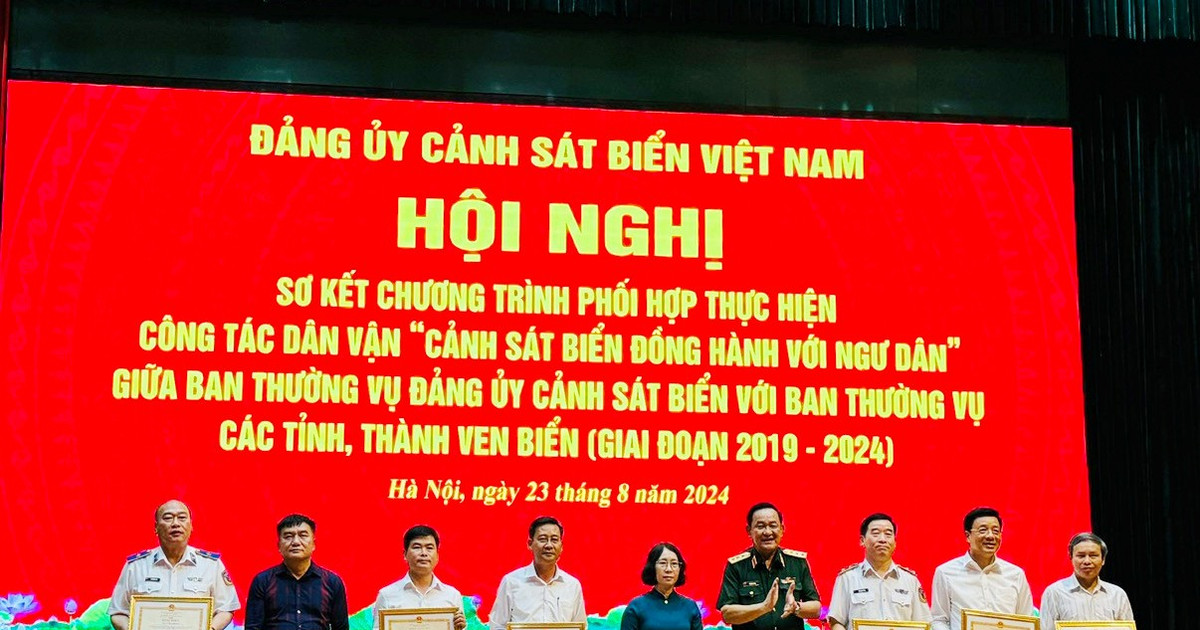 Ban Dân vận Tỉnh ủy Quảng Nam nhận Bằng khen của Bộ Quốc phòng