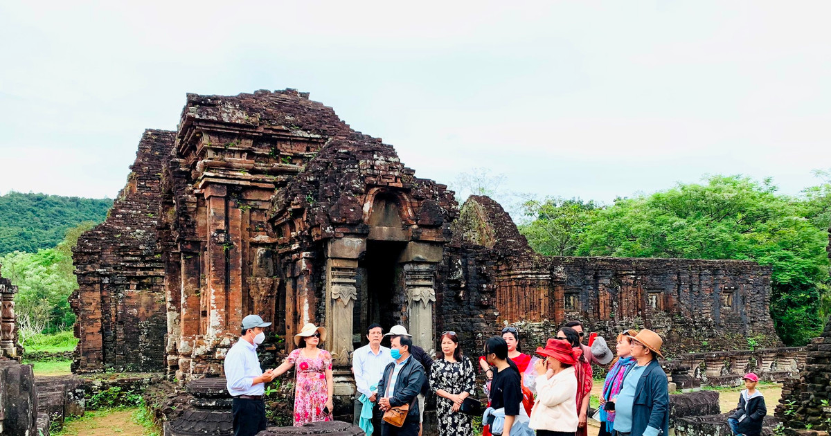 เงาประวัติศาสตร์บนแผ่นหิน