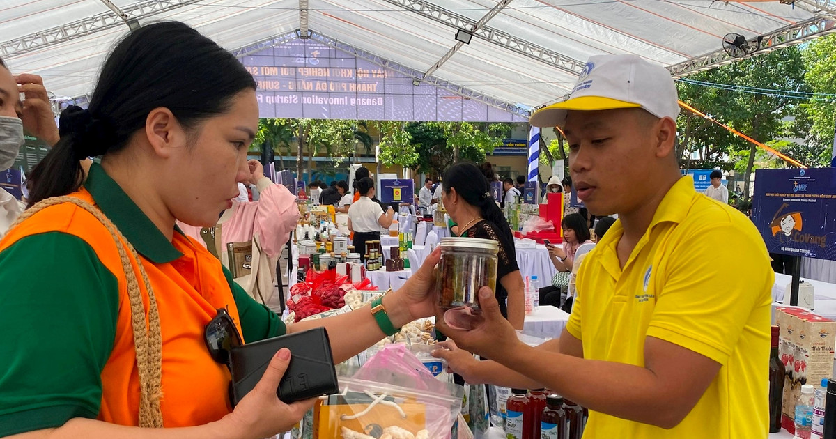 Quang Nam enterprises promote products in Da Nang city