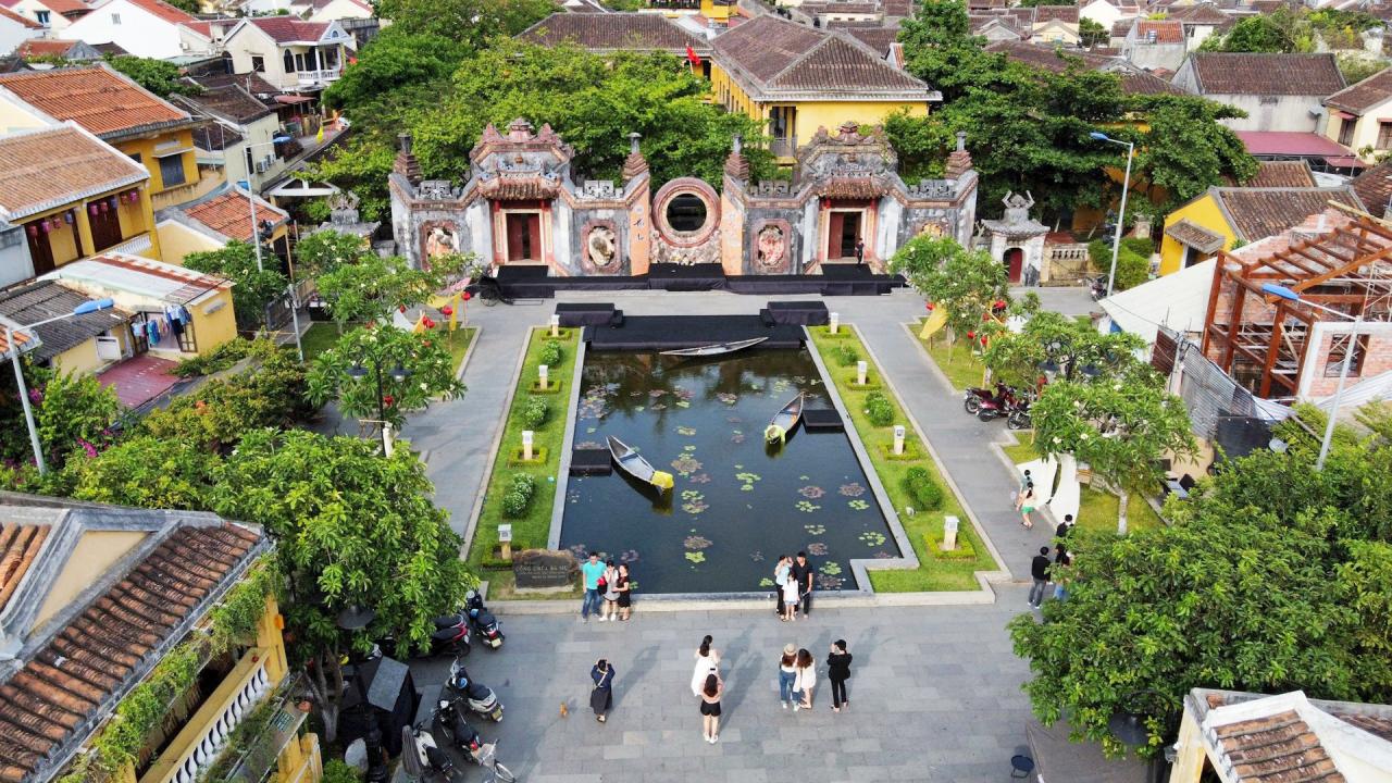 The gate of Ba Mu Pagoda, which was almost just a ruin, has been restored by the Hoi An City government to become an attractive destination for tourists and a venue for some important cultural and tourism events in Hoi An. Photo: Q.T