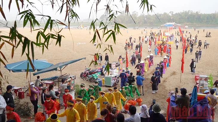 Ba Thu Bon Festival erhält Zertifikat zum nationalen Kulturerbe -0