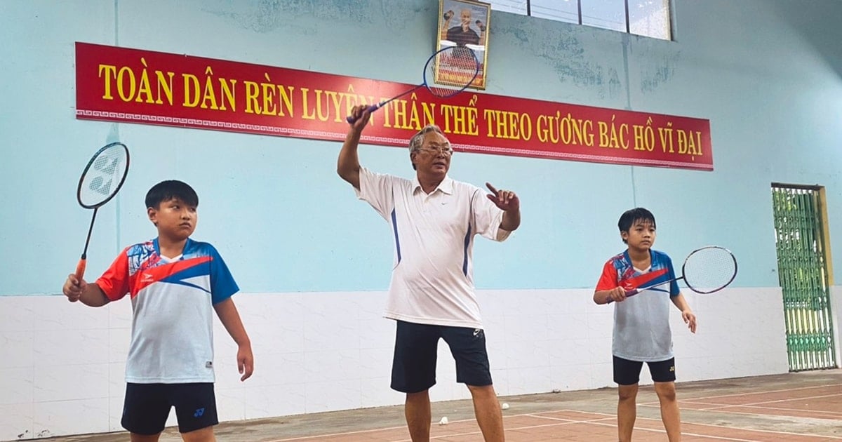 Celui qui a "propagé le feu" du badminton à Dien Phuoc