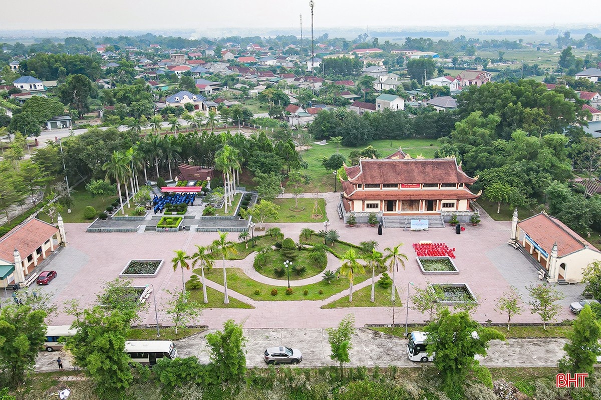 Sitio conmemorativo del primer miembro de la Unión de Jóvenes Comunistas, el heroico mártir Ly Tu Trong, en la comuna de Viet Tien, distrito de Thach Ha, provincia de Ha Tinh.