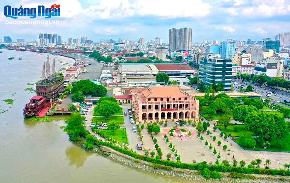 Toàn cảnh bến Nhà Rồng, TP.Hồ Chí Minh. 
		        ẢNH: DUY ANH
