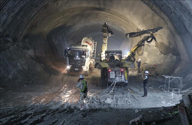 Le dernier tunnel de l'autoroute Quang Ngai - Hoai Nhon sera bientôt ouvert.