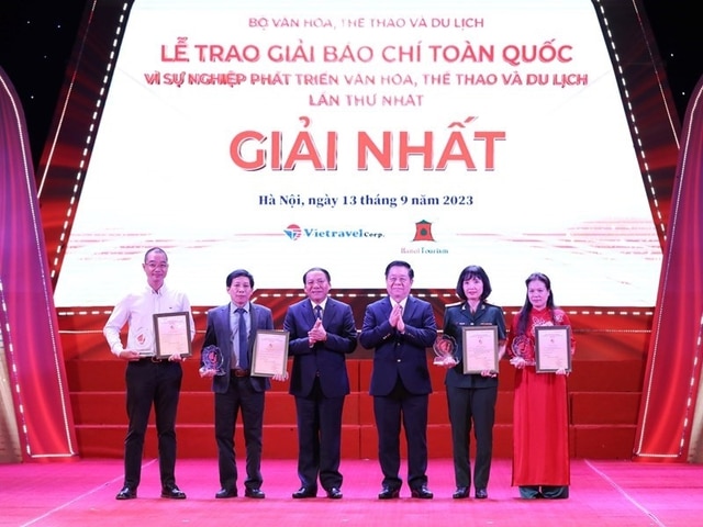 Lễ trao Giải Báo chí toàn quốc Vì sự nghiệp phát triển Văn hóa, Thể thao và Du lịch lần thứ Nhất