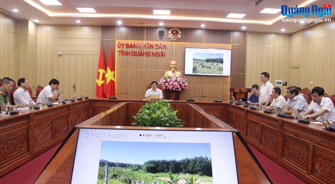 Quang cảnh cuộc họp.