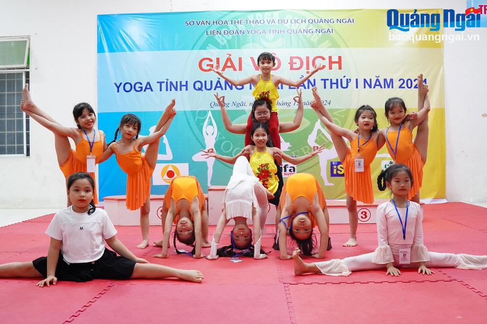 Phần biểu diễn Yoga đặc sắc  tại chương trình.