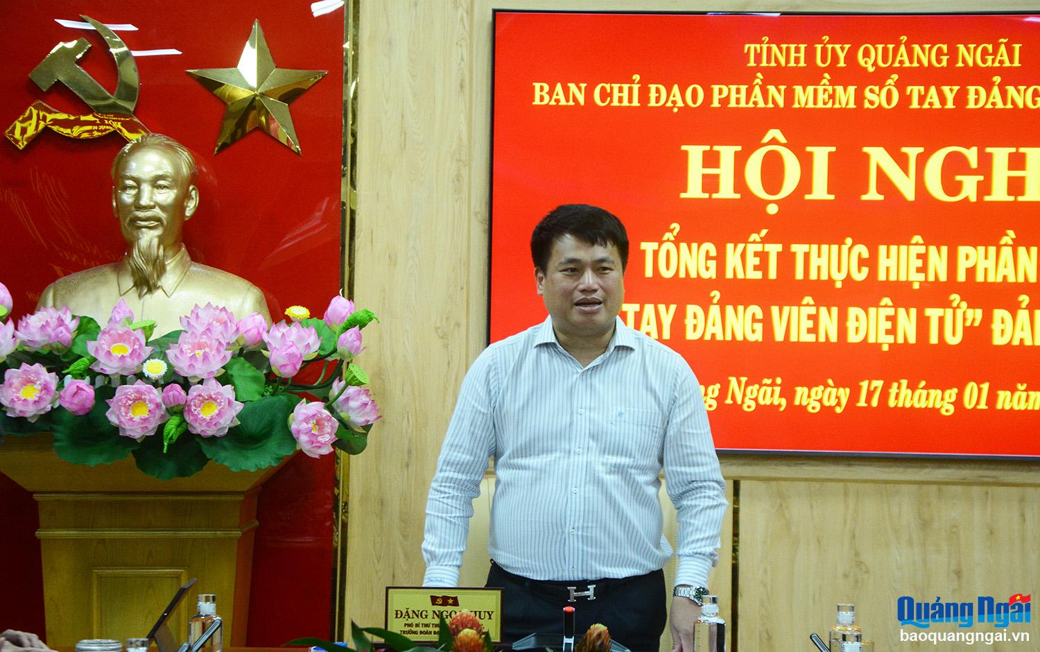 Phó Bí thư Thường trực Tỉnh ủy, Trưởng đoàn ĐBQH tỉnh, Trưởng Ban Chỉ đạo phần mềm “Sổ tay đảng viên điện tử” Đảng bộ tỉnh phát biểu kết luận hội nghị. 