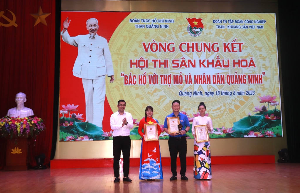 BGK trao giải nội dung 