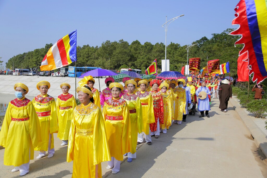 Lễ hội xuân Chùa Quỳnh Lâm (TX Đông Triều).