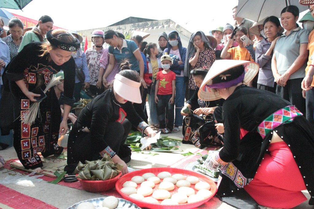 Nhiều chiếc bánh xinh xắn, ngon mắt đã được hoàn thành.