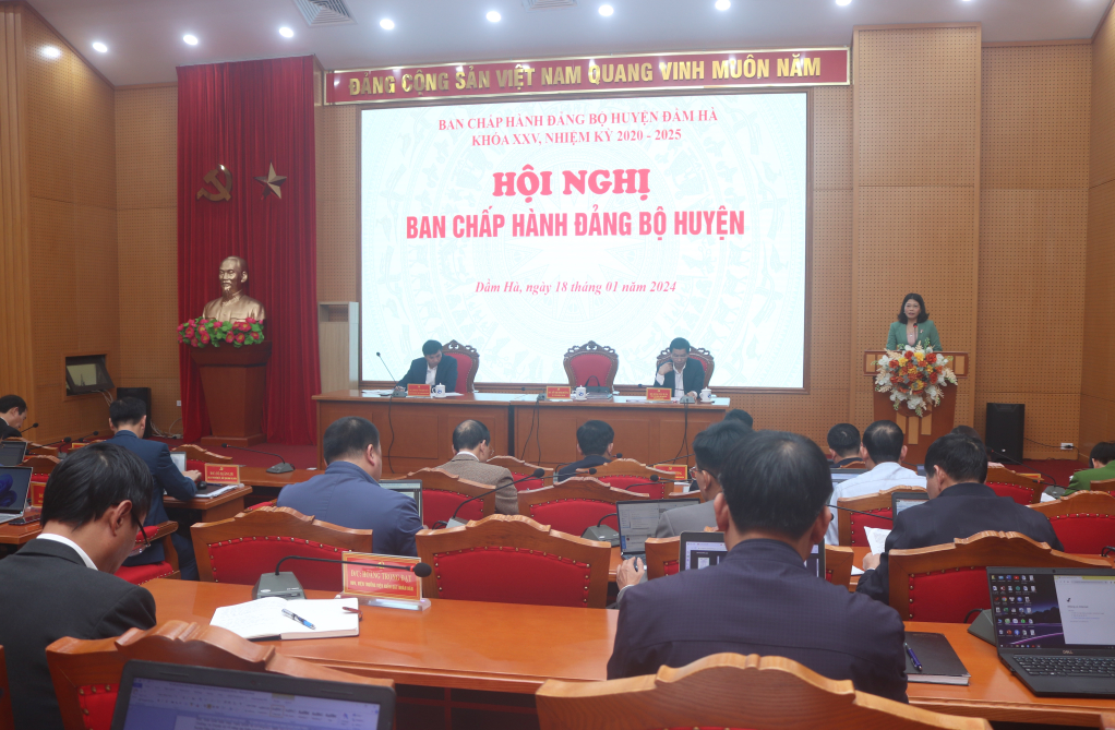 Quang cảnh hội nghị.